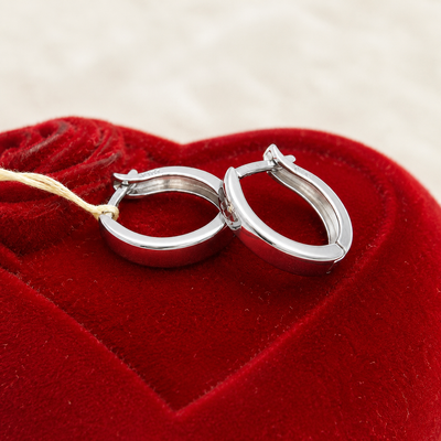 HUG SL WG (Solid 18k White Gold )